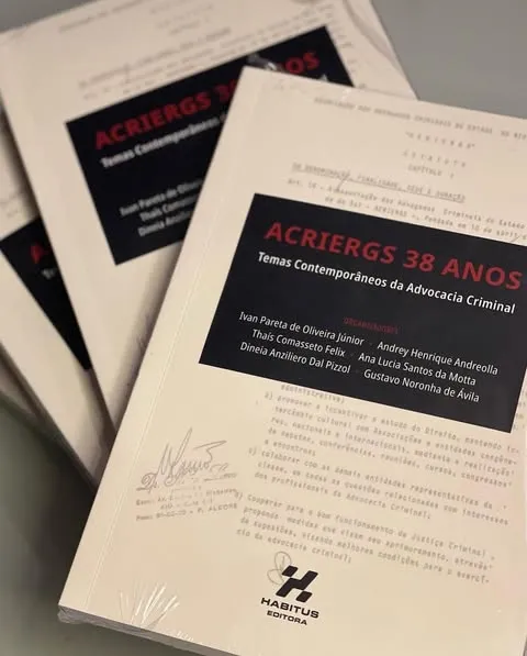Capa do livro ACRIERGS 38 Anos: Temas Contemporâneos da Advocacia Criminal, publicado pela Habitus Editora